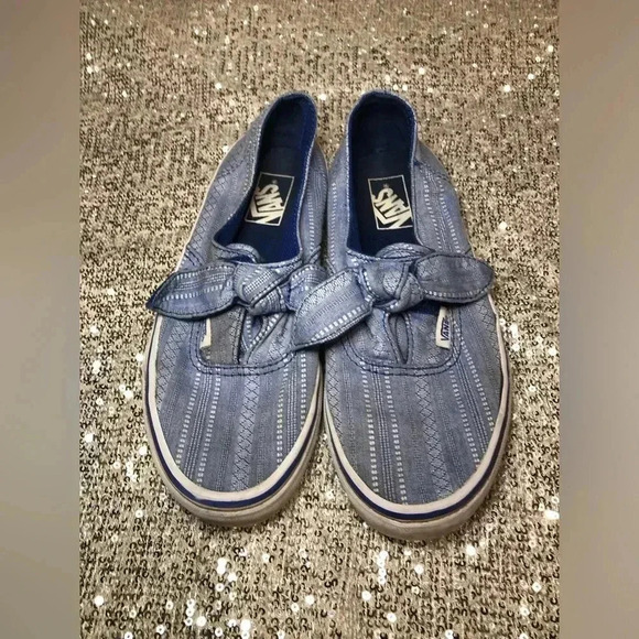 Vans Other - Vans size 2 kids slip on shoes with a bow